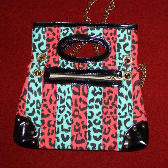 Betsey Johnson Vibrant Leopard Print Crossbody Bag - Picture 4 of 9